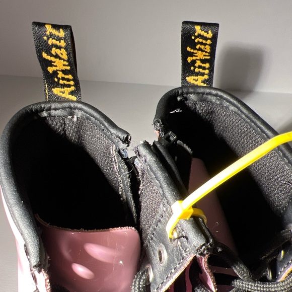 Dr. Martens 1460 Kids Youth US 13 EU 31 Pink Patent Leather Boots - Picture 9 of 16